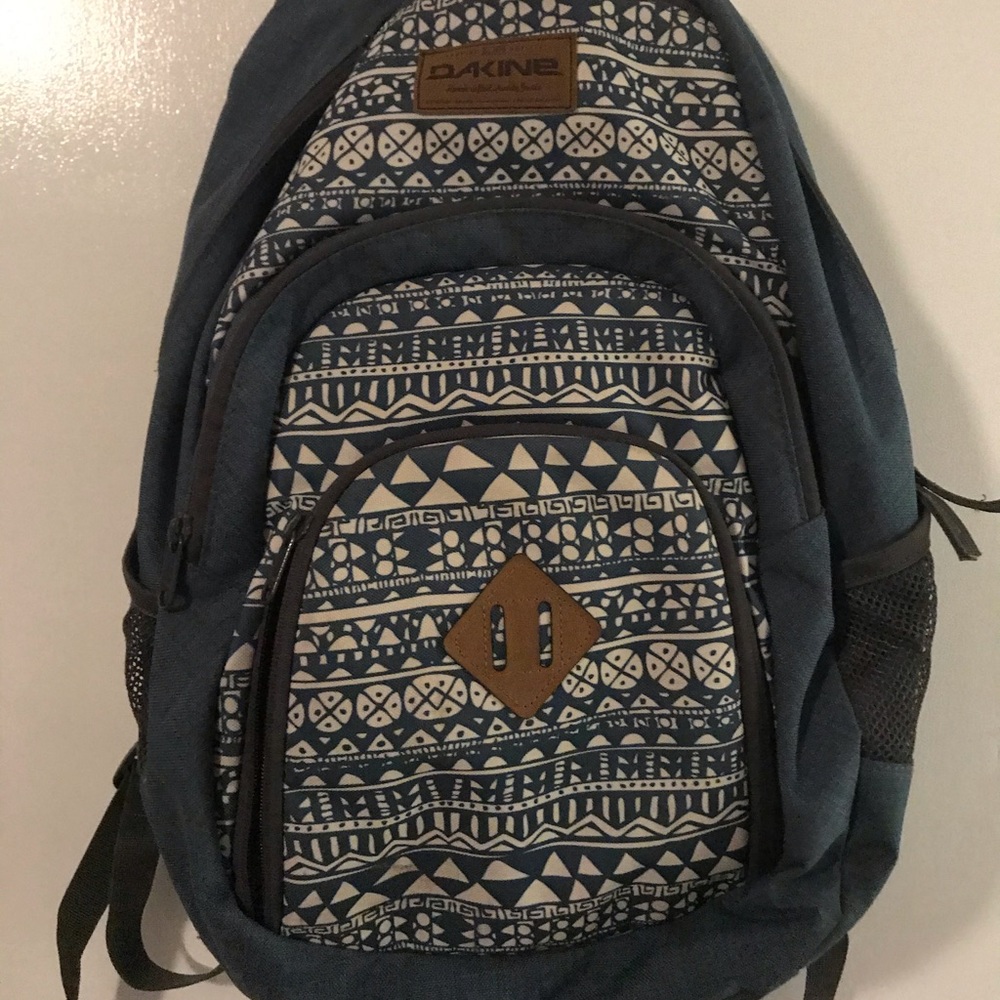 Dakine blue and patterned back